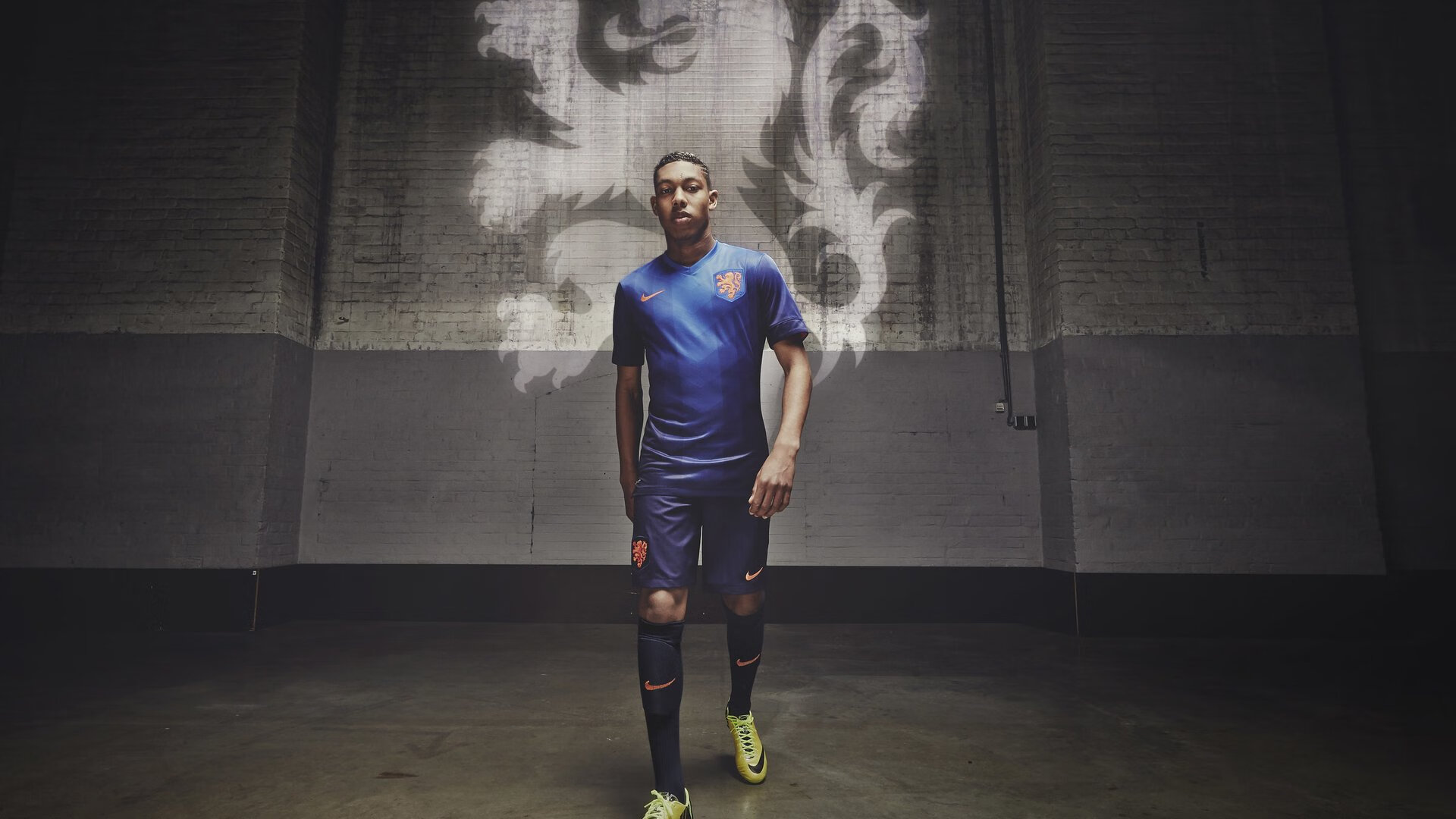 格纳布里统治全场，当德意志铁骑碾过蓝黑信仰