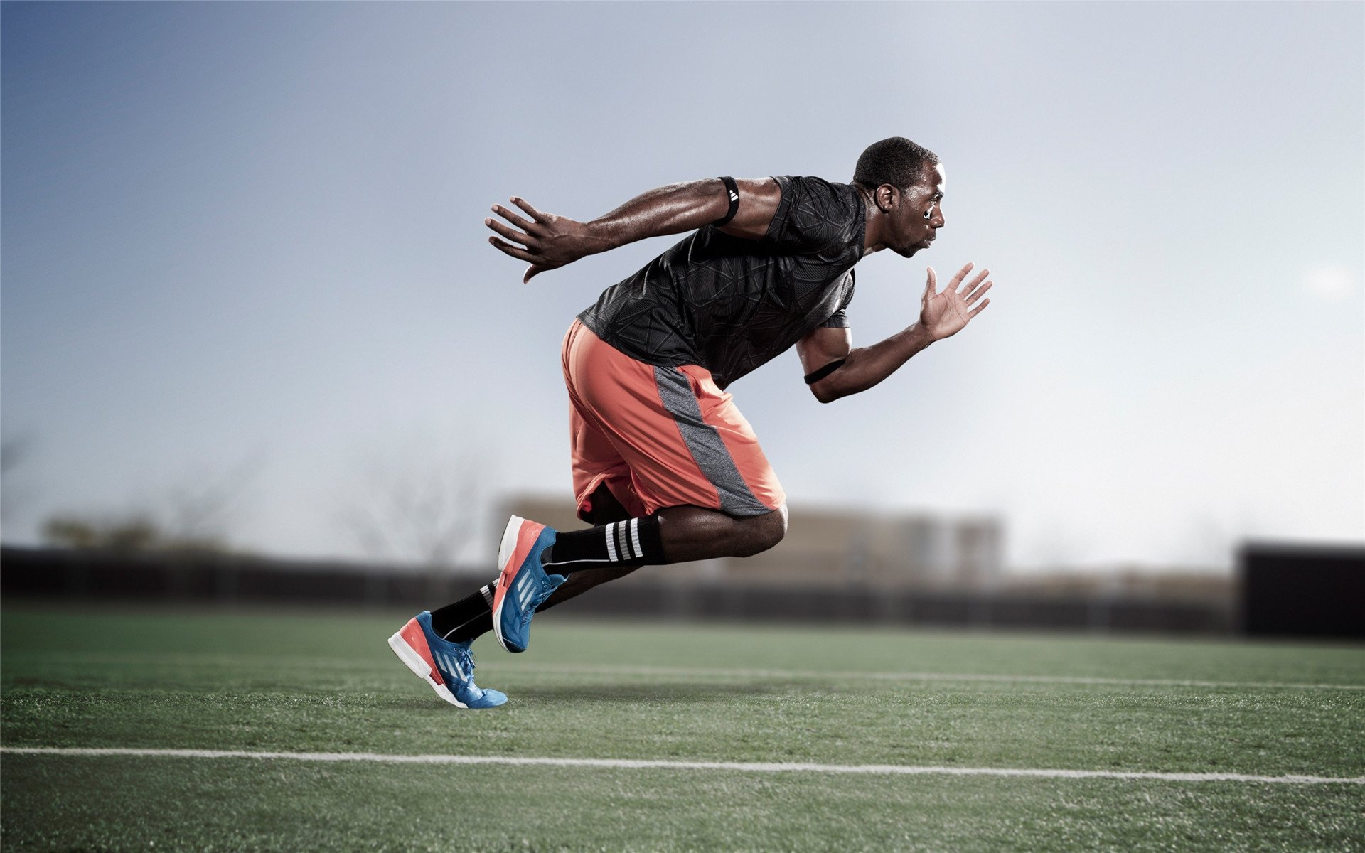 爱德华兹爆发之夜，当NBA级防守降临CBA赛场